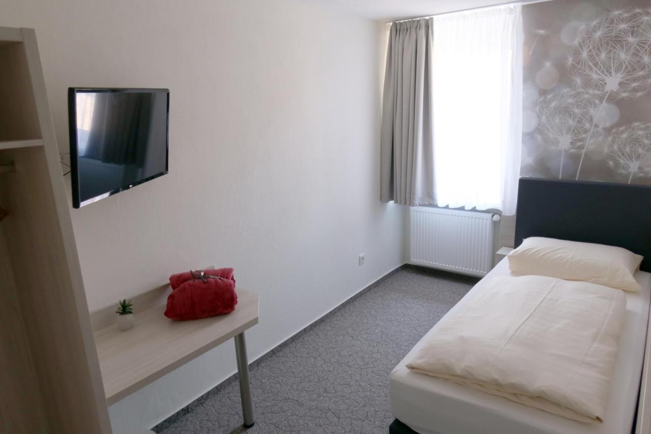 Hotel Waldoza Waldmohr Exteriör bild